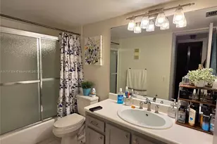 7050 NW 44th St, Lauderhill, FL 33319 - Photo 15