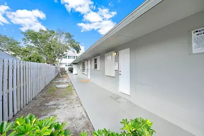 1717 NE 25th St, Wilton Manors, FL 33305 - Photo 39