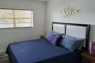 6560 Winfield Blvd, Margate, FL 33063 - Photo 9