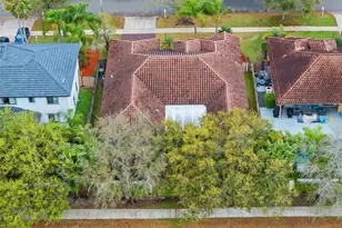 16358 S Mariposa Cir S, Pembroke Pines, FL 33331 - Photo 35