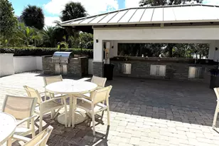 2801 NE 183rd St, Aventura, FL 33160 - Photo 13