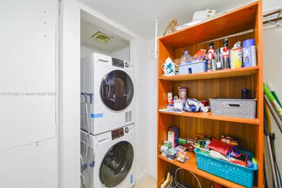 2025 Brickell Ave #901, Miami, FL 33129 - Photo 17