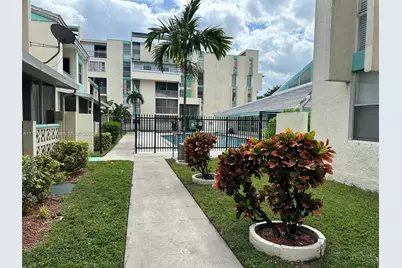 2029 NW 46th Ave #E404, Lauderhill, FL 33313 - Photo 9