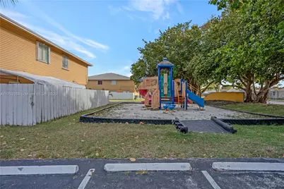 265 NE 12th Ave #265, Homestead, FL 33030 - Photo 15