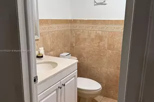 9351 Fontainebleau Blvd, Miami, FL 33172 - Photo 11