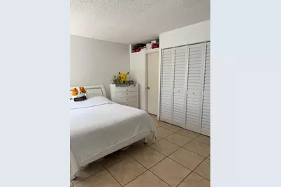 9351 Fontainebleau Blvd #B220, Miami, FL 33172 - Photo 15