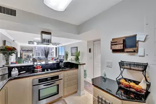 3625 N Country Club Dr, Aventura, FL 33180 - Photo 29