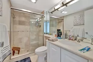 3625 N Country Club Dr, Aventura, FL 33180 - Photo 43