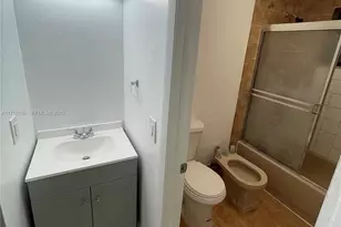 5790 W 26th Ave, Hialeah, FL 33016 - Photo 15