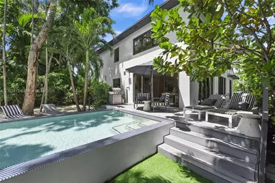 1210 NE 89th St, Miami, FL 33138 - Photo 5