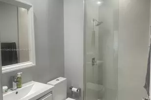 6651 NW 105th Pl, Doral, FL 33178 - Photo 11