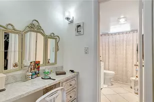 2905 Point E Dr, Aventura, FL 33160 - Photo 29