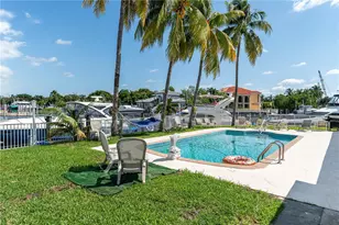 1975 Ixora Rd, North Miami, FL 33181 - Photo 19