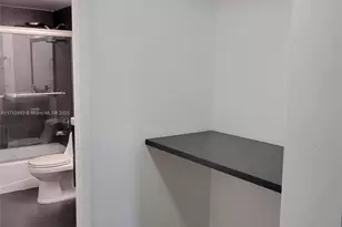 1470 NE 123rd St, North Miami, FL 33161 - Photo 15