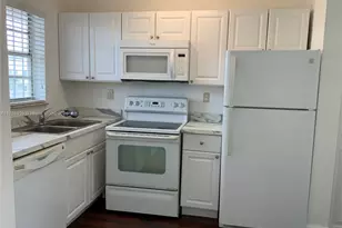 8889 Fontainebleau Blvd, Miami, FL 33172 - Photo 3