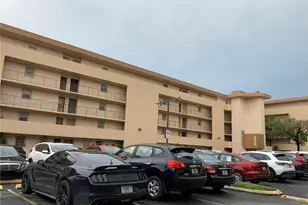 8889 Fontainebleau Blvd, Miami, FL 33172 - Photo 21