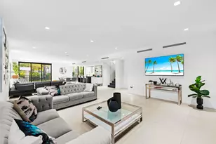 2572 NE 182nd Terrace, North Miami Beach, FL 33160 - Photo 3