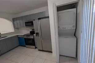 3395 NE 9th St, Homestead, FL 33033 - Photo 9