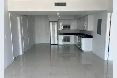 92 SW 3rd St #2412, Miami, FL 33130 - Photo 3