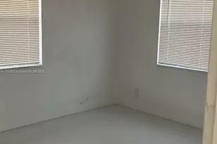 550 NE 44th St, Deerfield Beach, FL 33064 - Photo 5