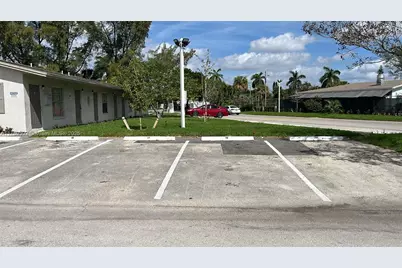 550 NE 44th St #M2, Deerfield Beach, FL 33064 - Photo 1