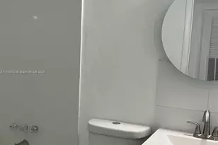 550 NE 44th St, Deerfield Beach, FL 33064 - Photo 3