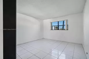 7300 Wayne Ave, Miami Beach, FL 33141 - Photo 15