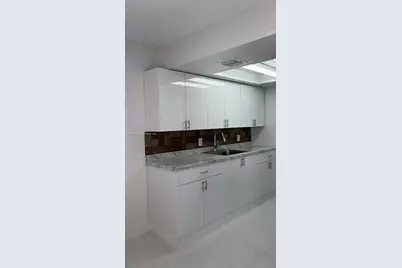 6051 Arthur St #14, Hollywood, FL 33024 - Photo 7