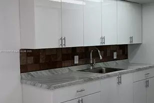 6051 Arthur St, Hollywood, FL 33024 - Photo 7