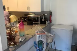 5851 Washington St, Hollywood, FL 33121 - Photo 11