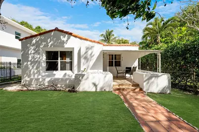 4727 NE 1st Ct, Miami, FL 33137 - Photo 1