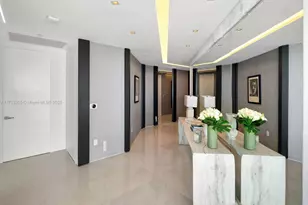 100 South Pointe Dr, Miami Beach, FL 33139 - Photo 25