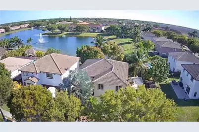 16618 SW 68th Ter, Miami, FL 33193 - Photo 1