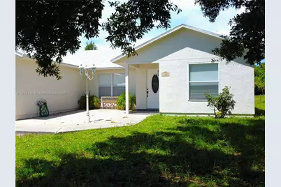 720 2nd Pl SW, Vero Beach, FL 32962 - Photo 5