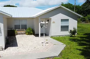 720 2nd Pl SW, Vero Beach, FL 32962 - Photo 3