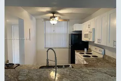 1524 Whitehall Dr #102, Davie, FL 33324 - Photo 31