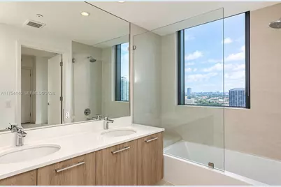 501 NE 31st St #2009, Miami, FL 33137 - Photo 13