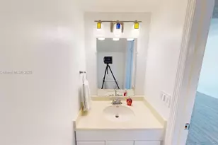 300 Ocean Dr, Key Largo, FL 33037 - Photo 11