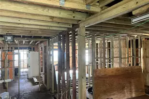 1096 NW 106th St, Miami, FL 33150 - Photo 3