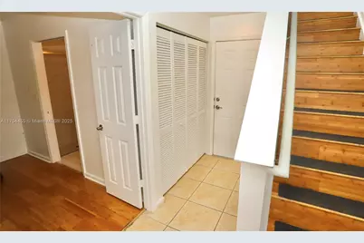 1033 NE 17th Way #404, Fort Lauderdale, FL 33304 - Photo 11