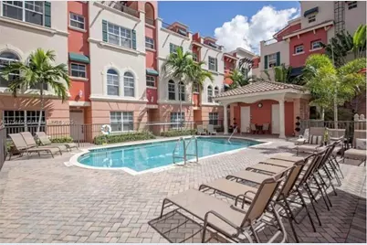 1033 NE 17th Way #404, Fort Lauderdale, FL 33304 - Photo 3