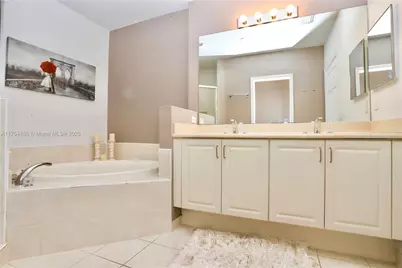 1033 NE 17th Way #404, Fort Lauderdale, FL 33304 - Photo 47