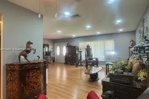 9400 NW 70th St, Tamarac, FL 33321 - Photo 9