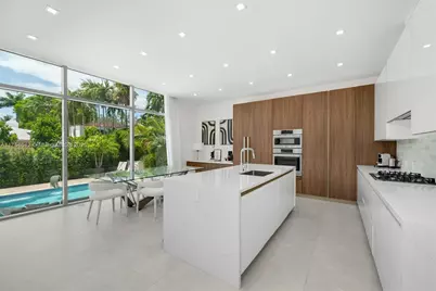 1201 W 47th St, Miami Beach, FL 33140 - Photo 19