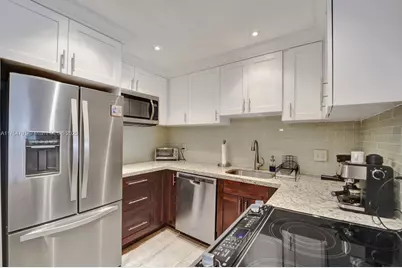 700 Layne Blvd #123, Hallandale Beach, FL 33009 - Photo 15