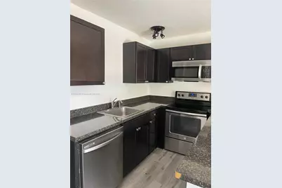 2217 NE 14th Ave, Wilton Manors, FL 33305 - Photo 19