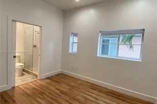 929 Michigan Ave, Miami Beach, FL 33139 - Photo 15