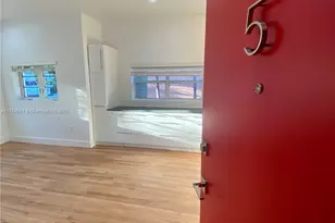 929 Michigan Ave, Miami Beach, FL 33139 - Photo 25
