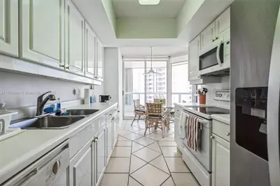 21205 Yacht Club Dr #1802, Aventura, FL 33180 - Photo 13