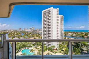 21205 Yacht Club Dr, Aventura, FL 33180 - Photo 27